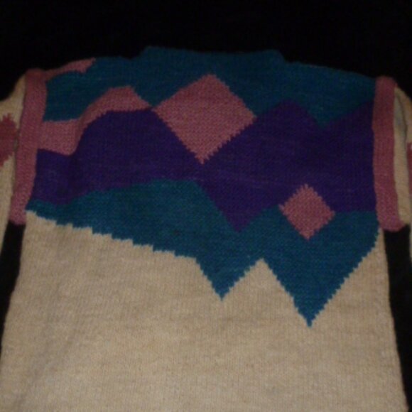 One-of-a-Kind Hand-Knit 100% Wool Oversized Sweater M/L – Chunky Off-White Artis - Picture 5 of 11